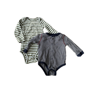 4/20$ Set of 2 striped baby onesies/bodysuits size 12 months
